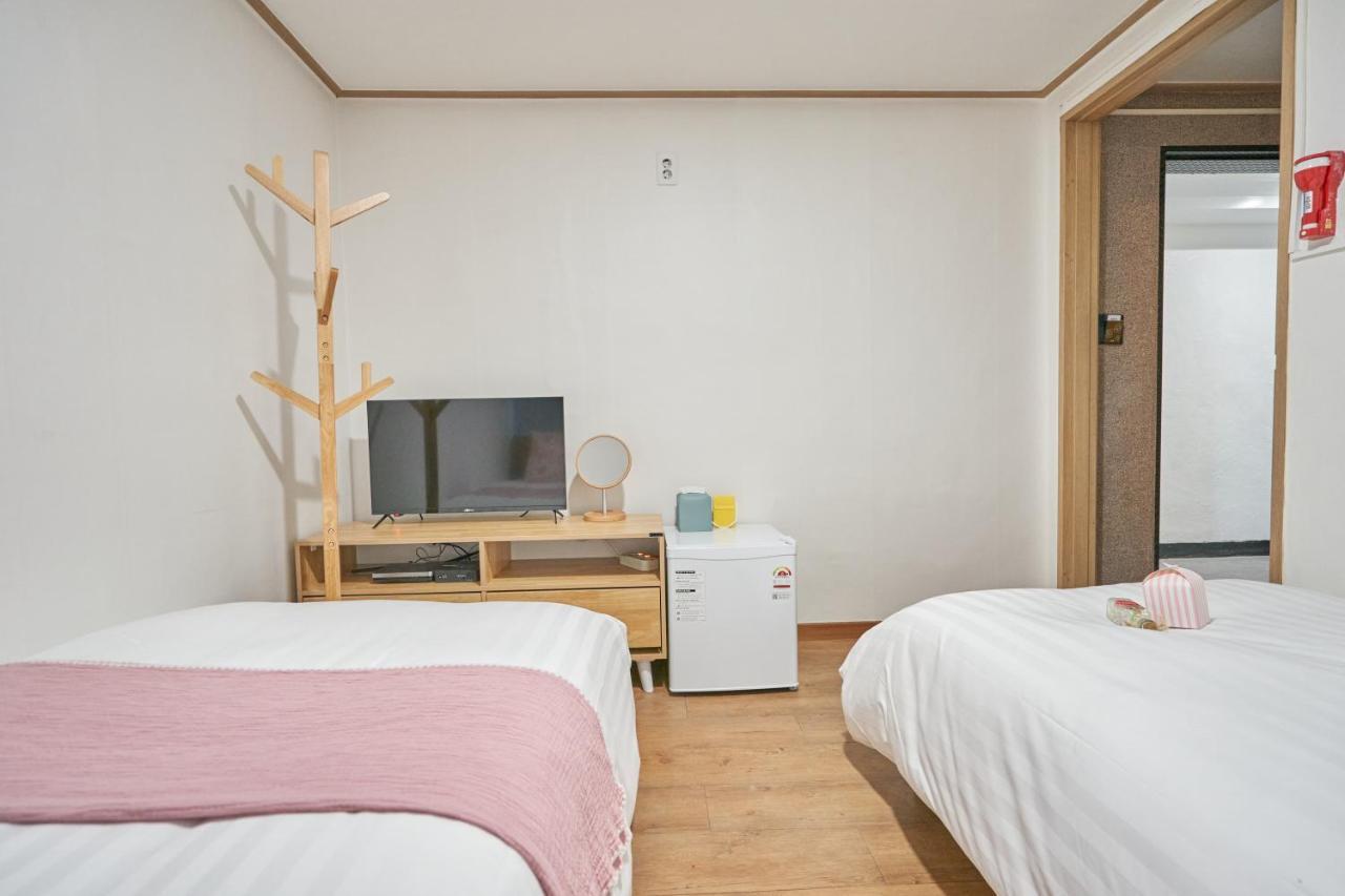 K'Stay Sinchon Seoul Ngoại thất bức ảnh